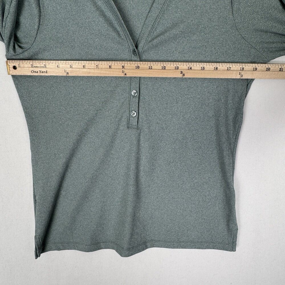 Athleta Top Womens Large Green Uptempo Ribbed Knit Henley‎ Comfy Soft Stretch - Picture 14 of 15